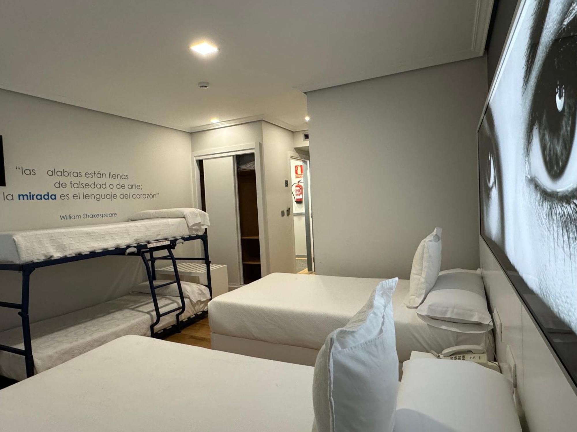 Hotel Lino Vigo Kültér fotó